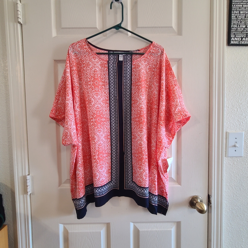 croft & barrow Coral and Navy Patterned Blouse
